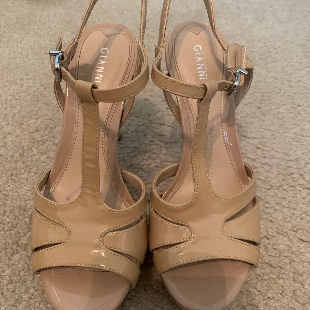 Gianni Bini Tan Leather Heels